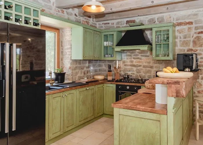 Old Town Hvar * Basina