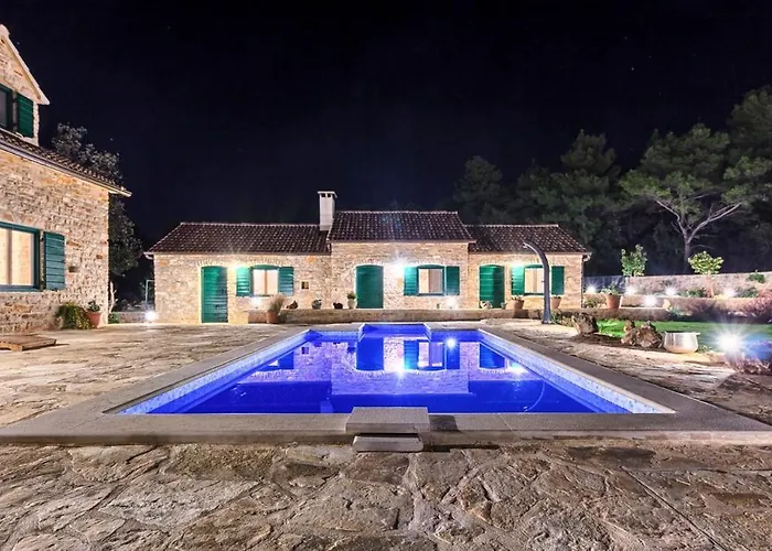 Old Town Hvar Villa Basina