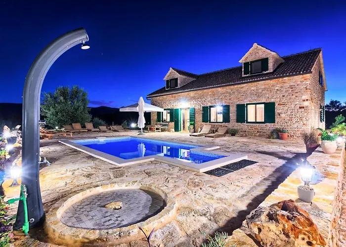 Old Town Hvar Villa Basina