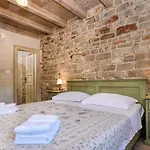 Old Town Hvar Basina