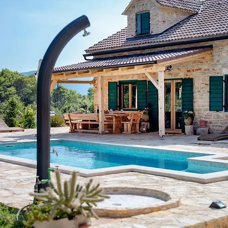 Old Town Hvar Villa Basina